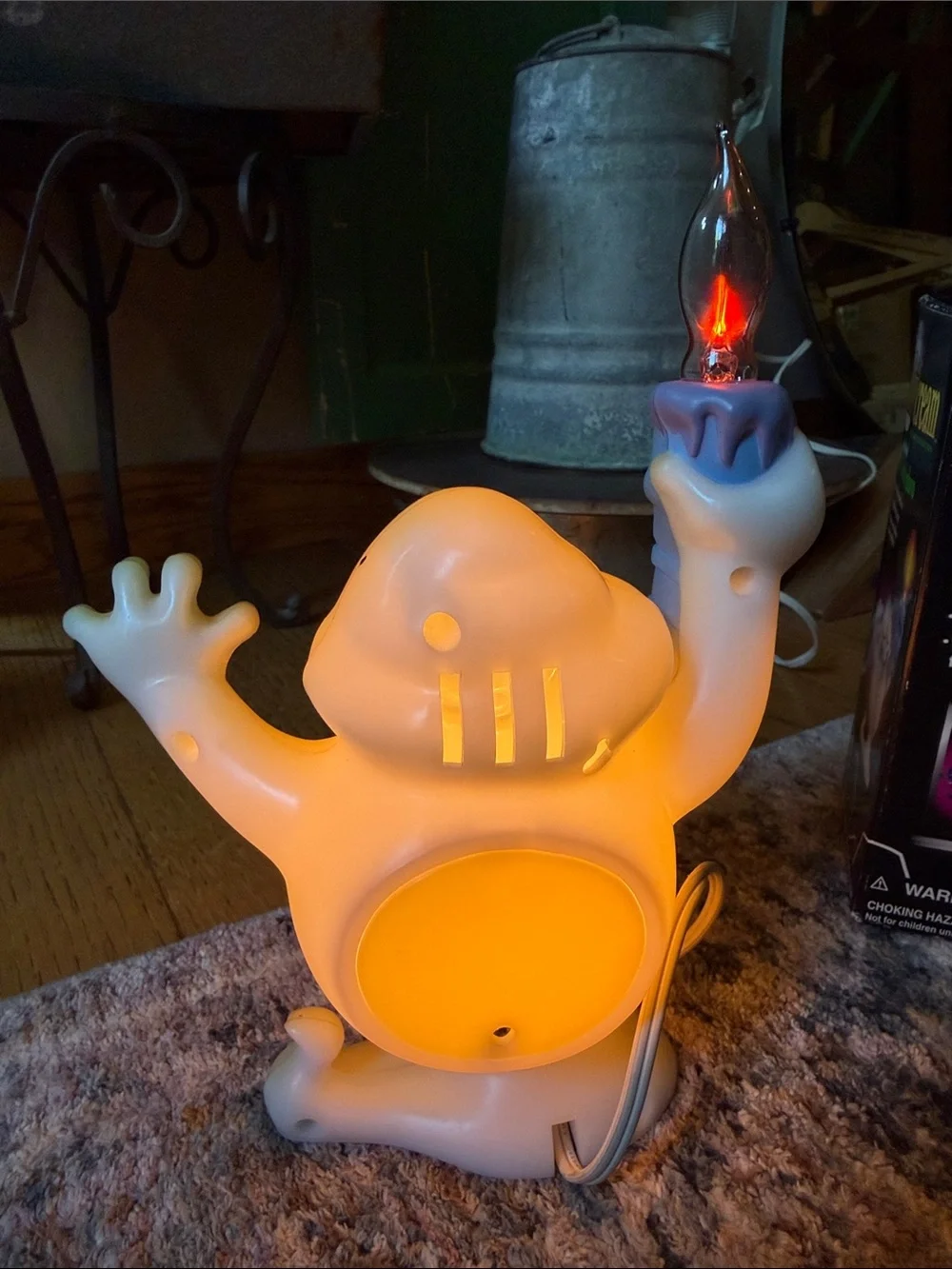 Vintage 1997 Trendmasters HallowScream Ghost Candlelabra Halloween Decoration